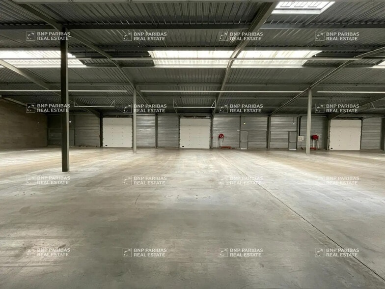 Local d'activités dans NOTRE-DAME-D'OE à vendre - Photo de l’immeuble – Image 2 sur 5