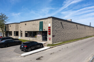 Plus de détails pour 2-30 Ashwarren Rd, Toronto, ON - Industriel/Logistique à louer