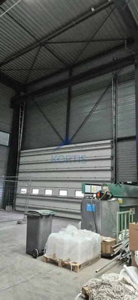 Local d’activités dans Genas à louer - Photo intérieure – Image 3 sur 8