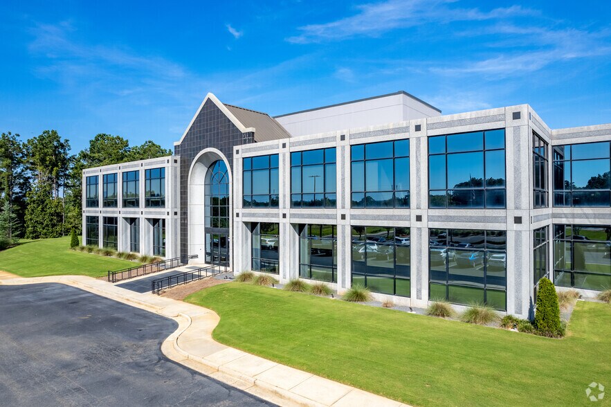 5400 Riverside Dr, Macon-Bibb, GA à louer - Photo de l’immeuble – Image 2 sur 6