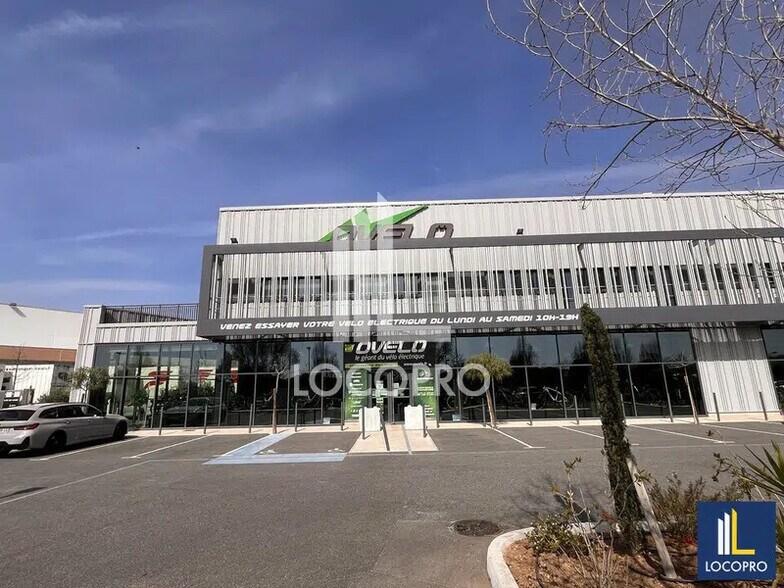 Industriel/Logistique dans Fréjus à vendre - Photo de l’immeuble – Image 1 sur 9