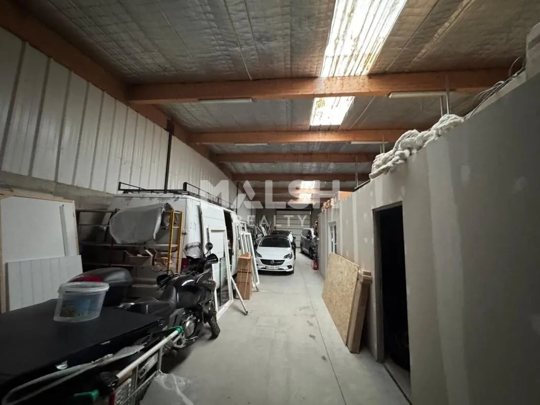 Bureau dans Roche-la-Molière à louer Photo de l’immeuble– Image 1 sur 7