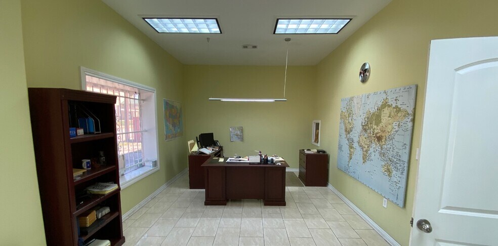 14006 Duncum St, Houston, TX à vendre - Photo intérieure – Image 3 sur 4