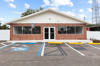 7604 Broadway Ave, Tampa, FL à louer Photo de l’immeuble– Image 1 sur 19