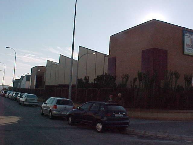 Industriel/Logistique dans SEVILLA à louer - Photo de l’immeuble – Image 3 sur 9