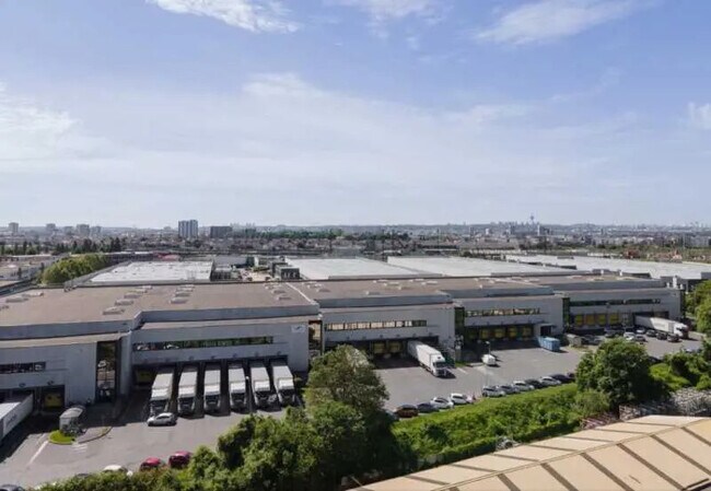 Plus de détails pour Bureau, Local d'activités à louer