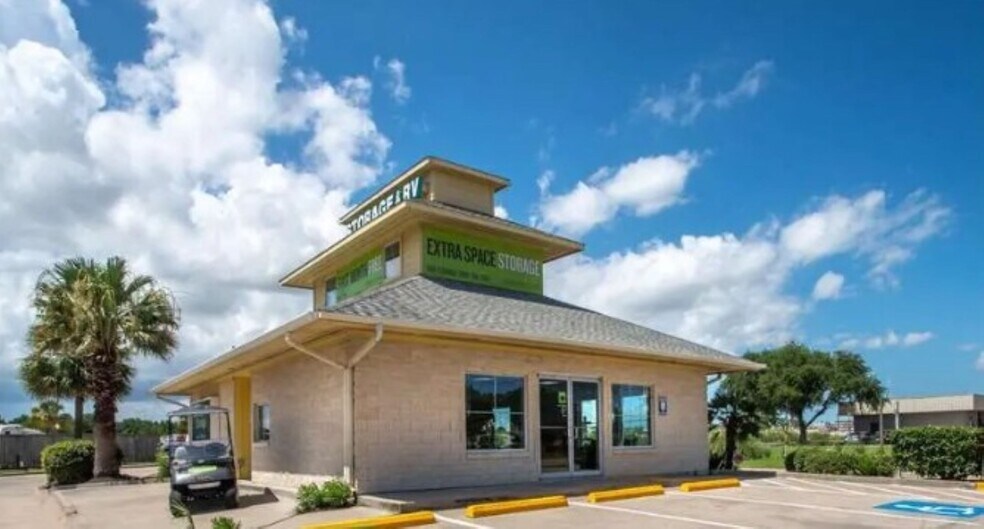 217 FM 517 W, Dickinson, TX à vendre - Photo de l’immeuble – Image 3 sur 5