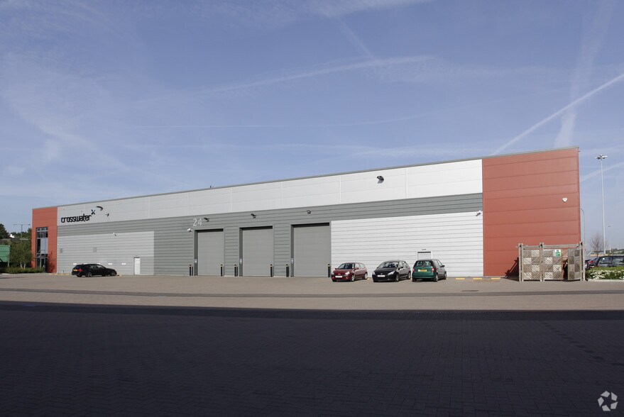 24 Quadrant Ct, Greenhithe à louer - Photo de l’immeuble – Image 3 sur 4