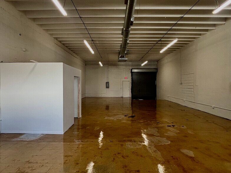 5700 NE 4th Ave, Miami, FL à louer - Photo principale – Image 1 sur 5