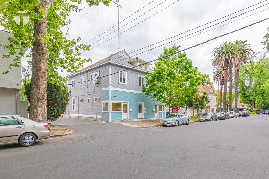 1117 24th St, Sacramento, CA à louer - Photo de l’immeuble – Image 3 sur 16