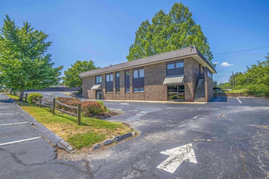 145 E Vance Rd, Oak Ridge, TN à vendre - Photo de l’immeuble – Image 3 sur 7