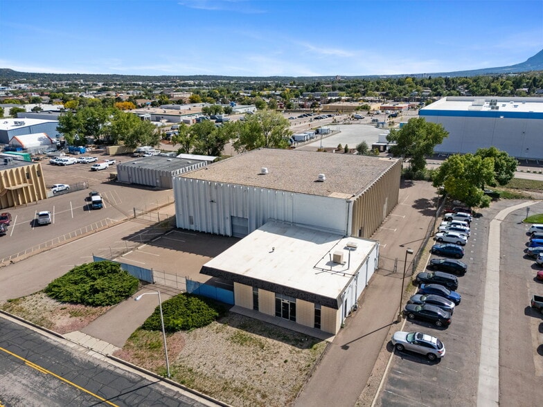 675 Elkton Dr, Colorado Springs, CO à vendre - Aérien – Image 2 sur 70