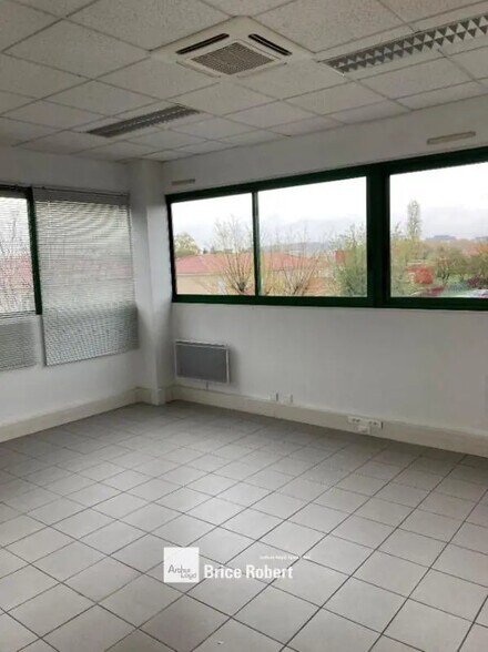 6 Rue Du Dauphiné, Vaulx-en-Velin à louer - Photo intérieure – Image 3 sur 6