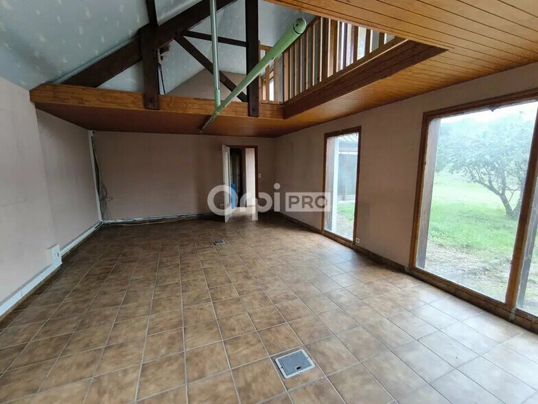 Bureau dans Malemort à vendre - Photo de l’immeuble – Image 2 sur 8