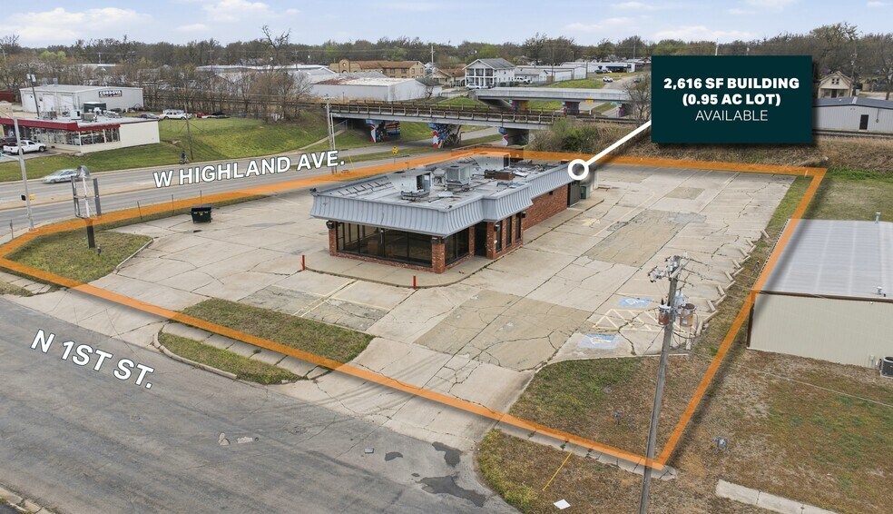 700 N 1st St, Ponca City, OK à louer - Aérien – Image 2 sur 3