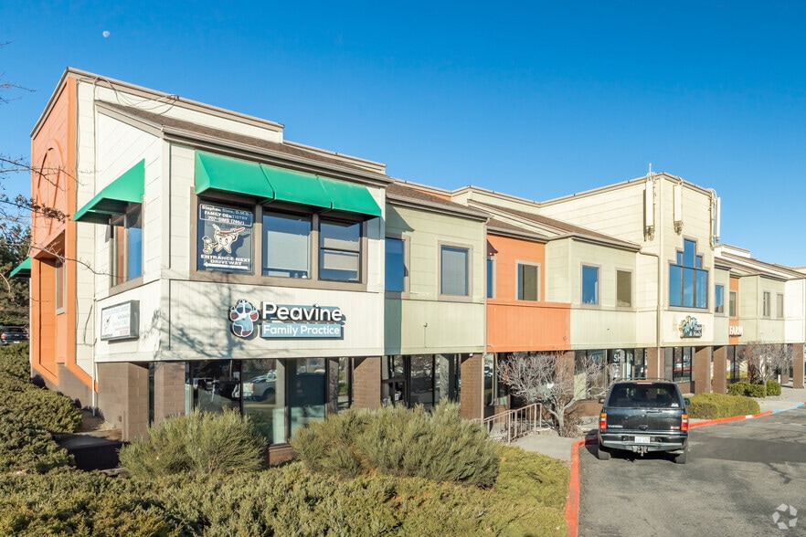 5365 Mae Anne Ave, Reno, NV à louer - Photo principale – Image 1 sur 6