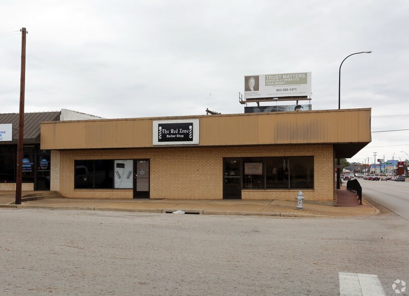 228 S Main St, Jacksonville, TX à vendre - Photo de l’immeuble – Image 2 sur 34