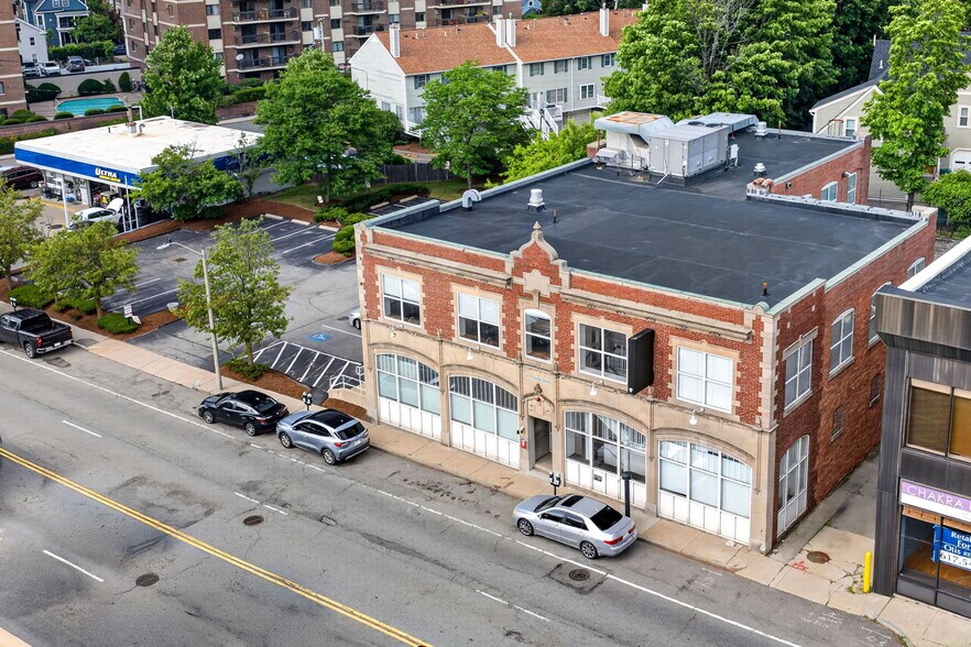 264-276 Centre St, Newton, MA à vendre - Photo de l’immeuble – Image 2 sur 11