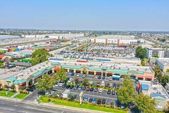2215 W Rosecrans Ave, Compton, CA à louer Photo de l’immeuble– Image 1 sur 18
