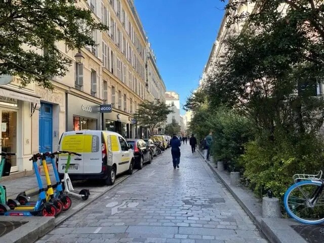 Local commercial dans Paris à louer - Photo de l’immeuble – Image 2 sur 3