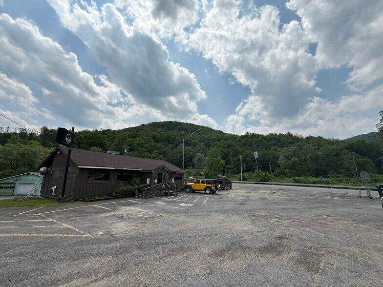 3014 Old Route 17, Deposit, NY à vendre - Photo principale – Image 1 sur 18