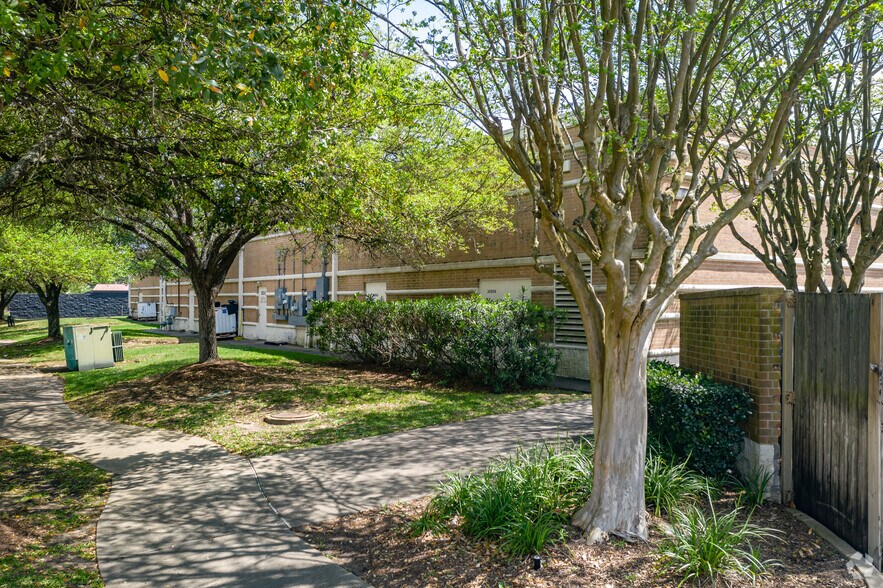 3020 Marina Bay Dr, League City, TX à louer - Photo de l’immeuble – Image 3 sur 10