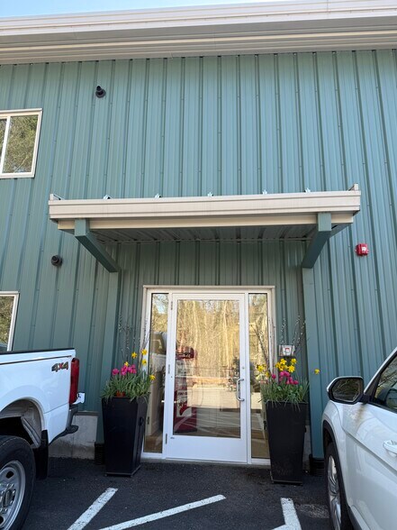 272 South St, Walpole, MA à louer - Photo de l’immeuble – Image 2 sur 7