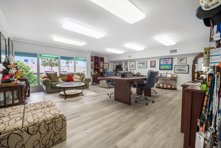 16155 W 117th Ave, Miami, FL à vendre - Photo de l’immeuble – Image 3 sur 18