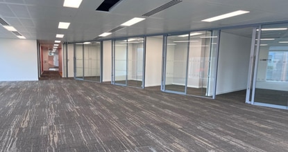 Pinehurst Rd, Farnborough à louer Photo intérieure– Image 1 sur 5