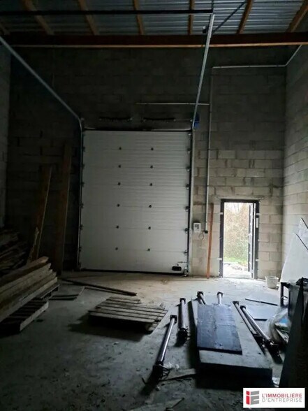 Industriel/Logistique dans Noyal-Châtillon-sur-Seiche à louer - Photo de l’immeuble – Image 2 sur 7