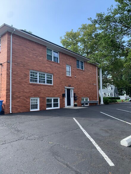 35 Amboy Ave, Metuchen, NJ à vendre - Photo de l’immeuble – Image 2 sur 23