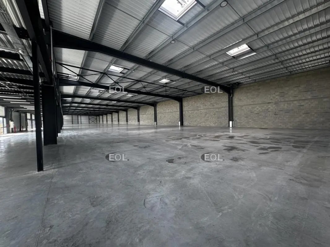 Local d’activités dans Avrainville à louer Photo intérieure– Image 1 sur 2