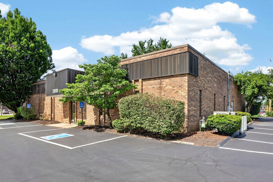 3900 E Livingston Ave, Columbus, OH à vendre - Photo de l’immeuble – Image 2 sur 59