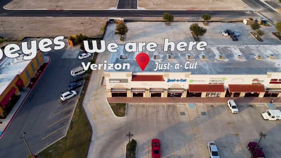 2801 W University Dr, Edinburg, TX à louer - Vidéo sur l’annonce professionnelle – Image 2 sur 14