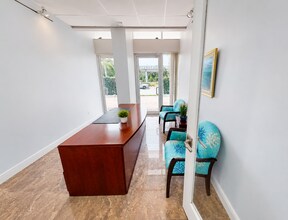 770 S Dixie Hwy, Coral Gables, FL à louer Photo intérieure– Image 2 sur 8