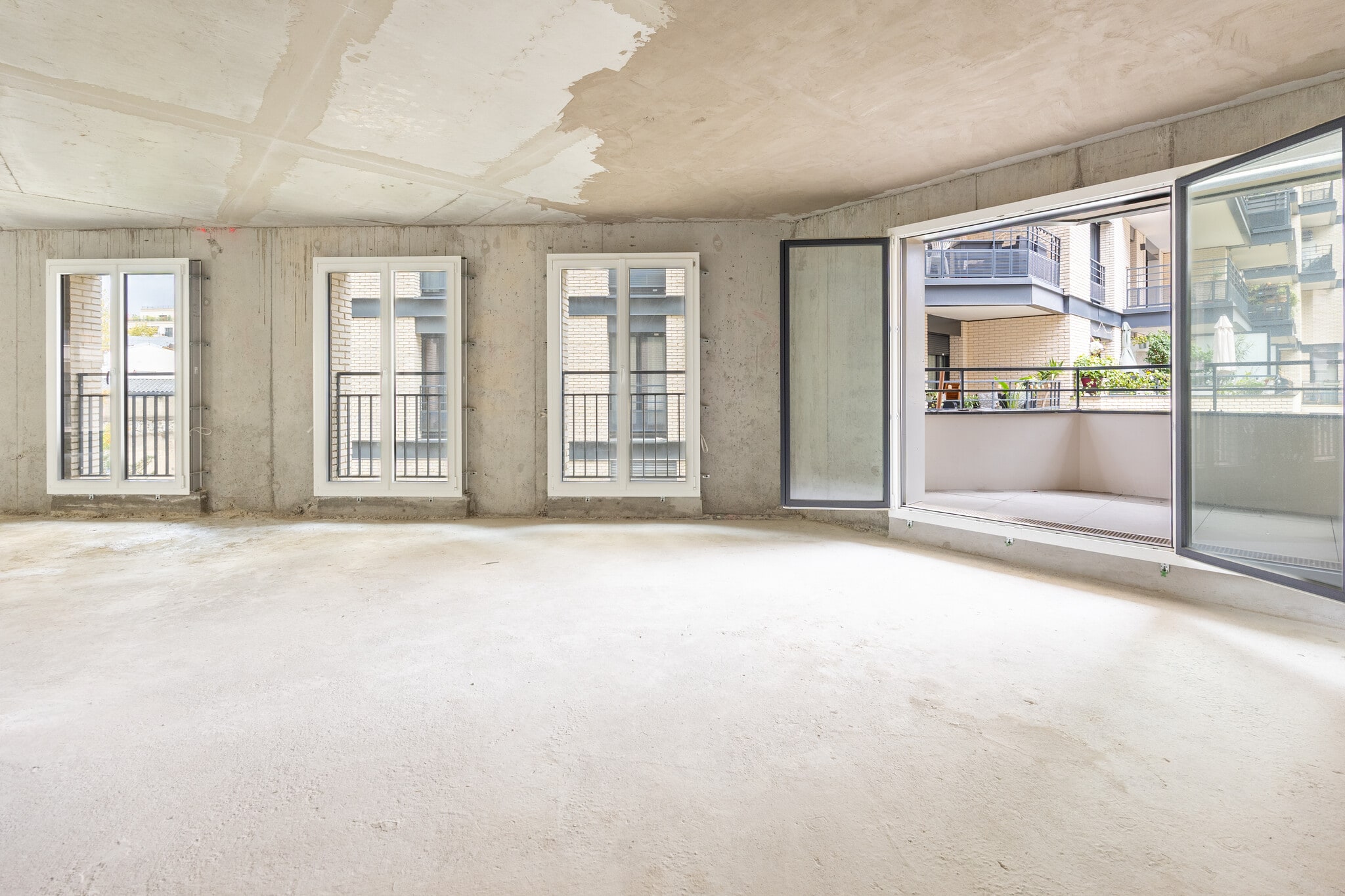 Bureau dans Saint-Ouen-sur-Seine à vendre Photo principale– Image 1 sur 10