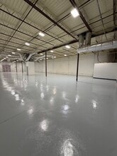 10823 Sanden Dr, Dallas, TX à louer Photo intérieure– Image 1 sur 4