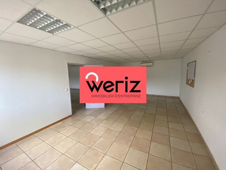 Industriel/Logistique dans La Ciotat à louer - Photo de l’immeuble – Image 2 sur 11