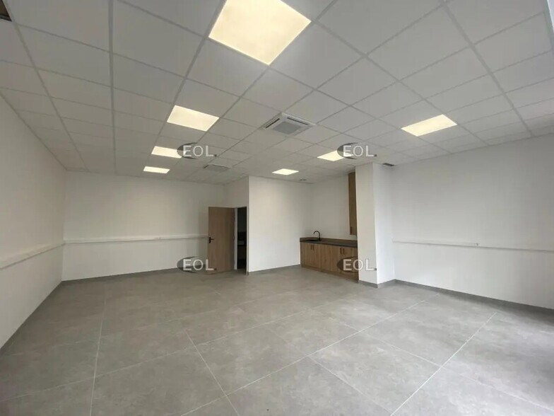 Industriel/Logistique dans Serris à louer - Photo intérieure – Image 3 sur 3