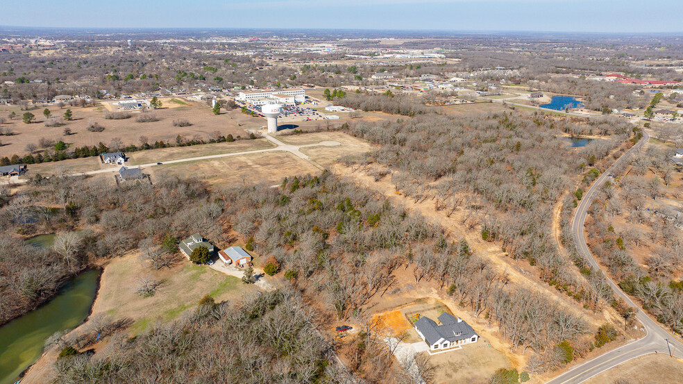 Arlington St, Ada, OK à vendre - Photo de l’immeuble – Image 3 sur 20