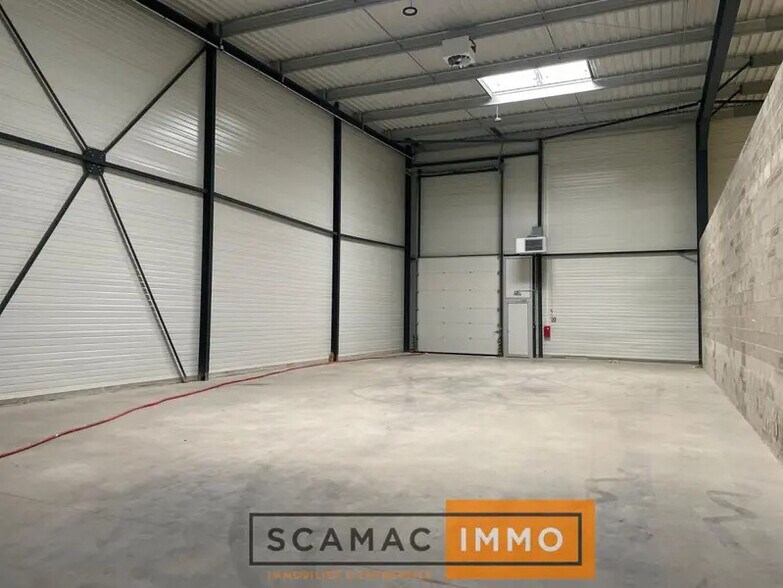 Local d'activités dans Moissy-Cramayel à vendre - Photo intérieure – Image 3 sur 5
