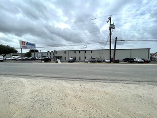 Plus de détails pour 13718-13722 Lookout Rd, San Antonio, TX - Industriel/Logistique à vendre