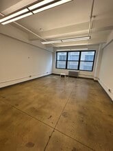 330 W 38th St, New York, NY à louer Photo intérieure– Image 1 sur 2
