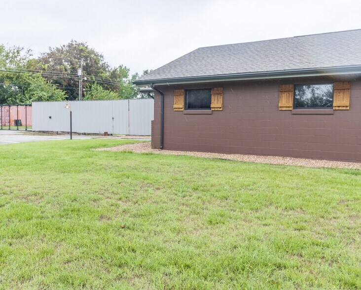2320 Beverly Hills St, Norman, OK à vendre - Photo de l’immeuble – Image 2 sur 18