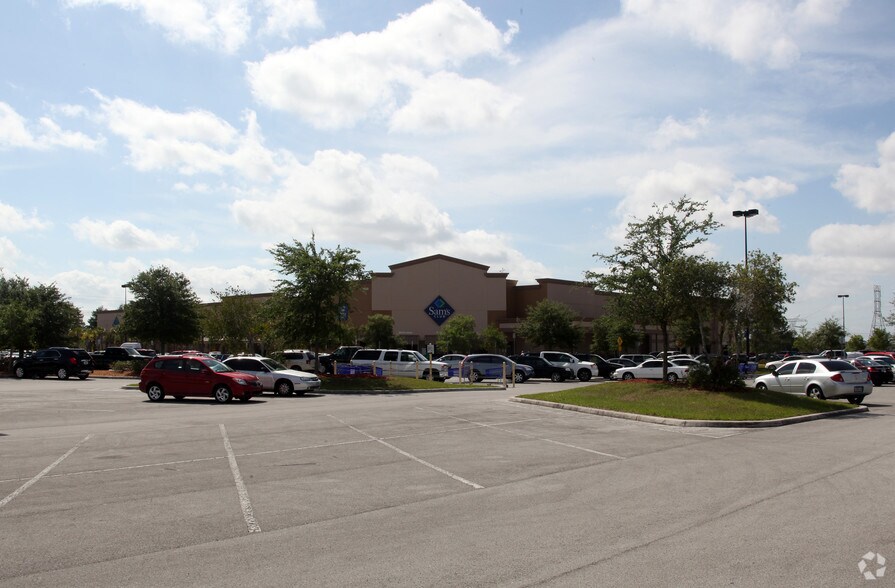 13050-13088 Cortez Blvd, Spring Hill, FL à louer - Photo de l’immeuble – Image 3 sur 6