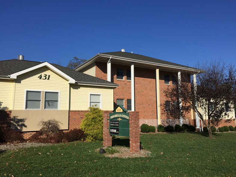 431 Cranbury Rd, East Brunswick, NJ à louer - Photo de l’immeuble – Image 1 sur 13