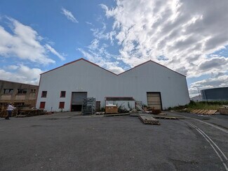 Plus de détails pour Local d'activités à louer