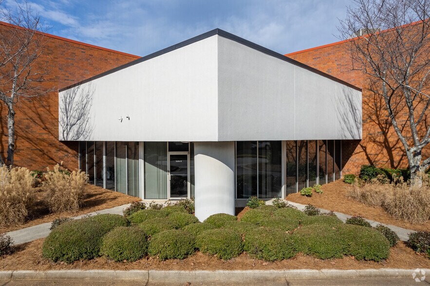 975 Old Norcross Rd, Lawrenceville, GA à louer - Photo de l’immeuble – Image 2 sur 5