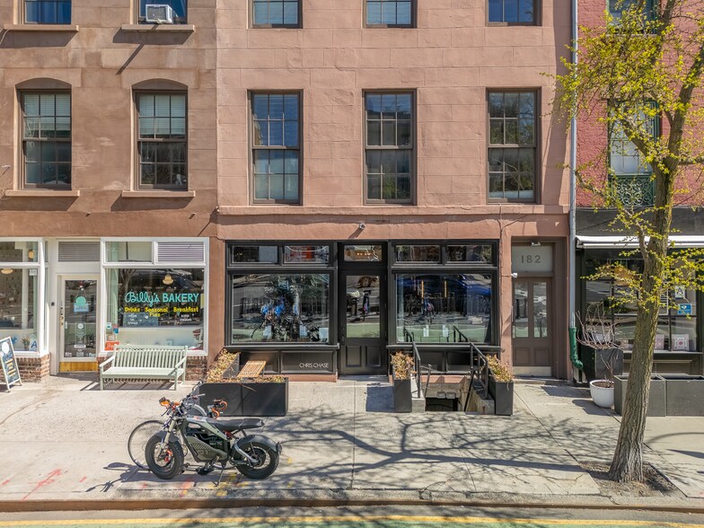 182 9th Ave, New York, NY à vendre - Photo de l’immeuble – Image 1 sur 5