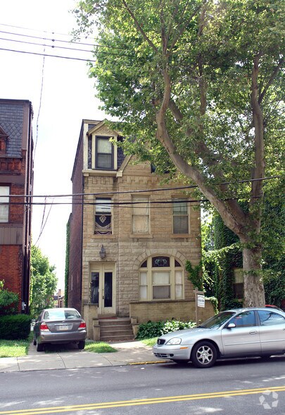 332 N Craig St, Pittsburgh, PA à vendre - Photo principale – Image 1 sur 2